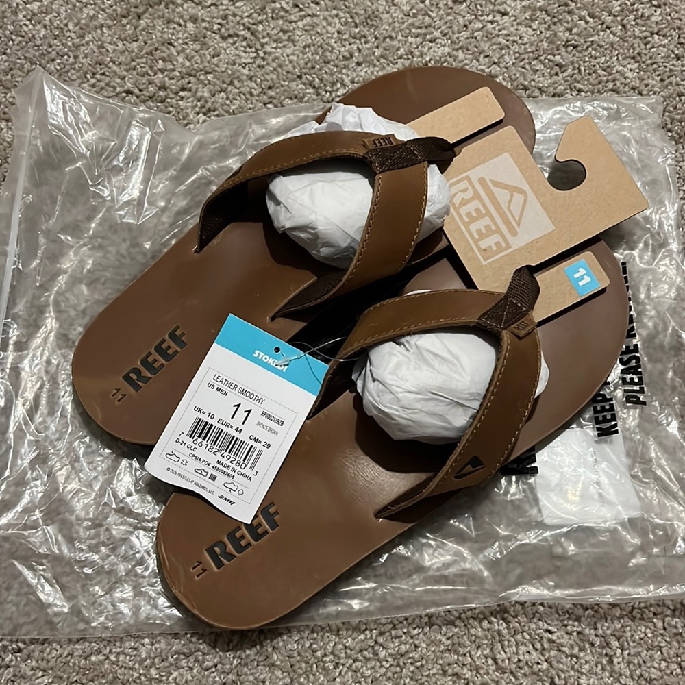 Reef Men’s Leather Smoothy Sandals Size 11